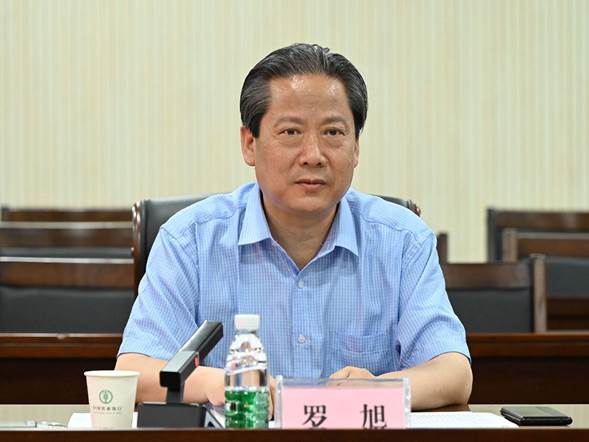 说明: /__local/5/89/16/A8A0A3724224BC1EAB4BB00EC9A_F020200A_212CD.jpg